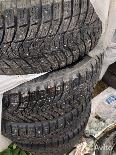 Michelin Agility Touring 215/65 R16