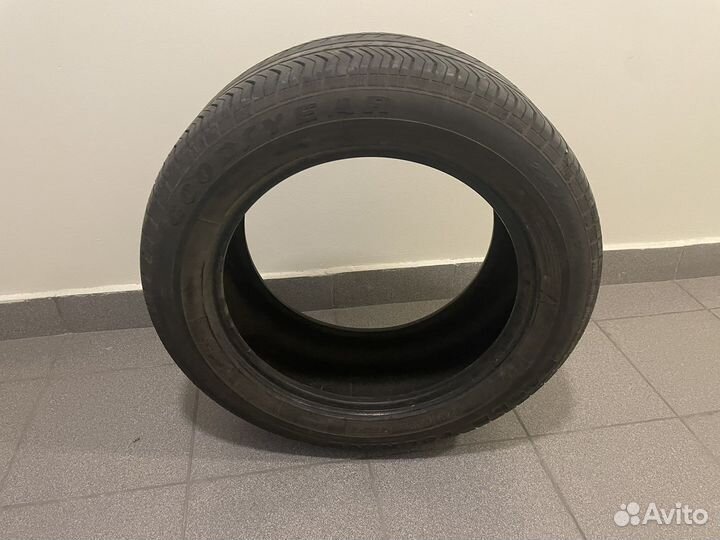 Goodyear Eagle Touring 225/55 R17 97W