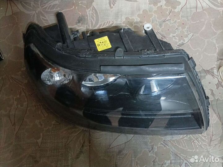 Фара передняя правая УАЗ Патриот
