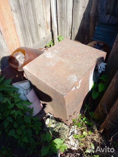 Бокс металлический