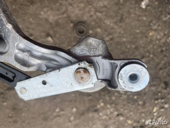 Трапеция дворников Киа Рио 3, Хендай Солярис1