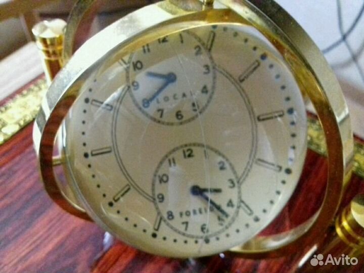 Часы настольные 
