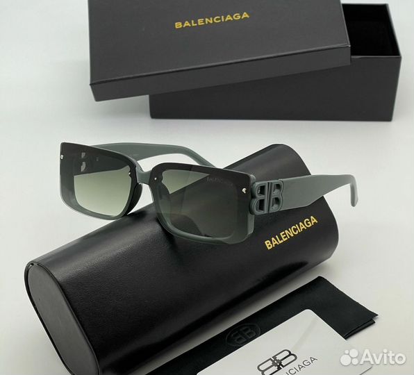 Солнцезащитные очки Balenciaga