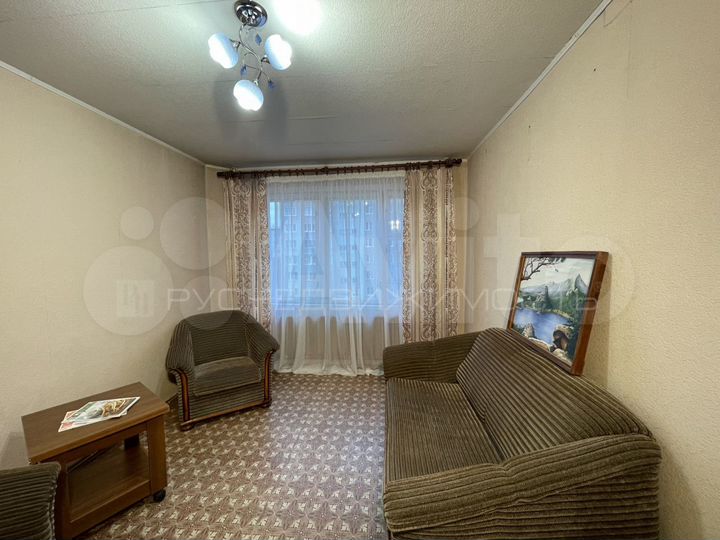 2-к. квартира, 48 м², 6/10 эт.