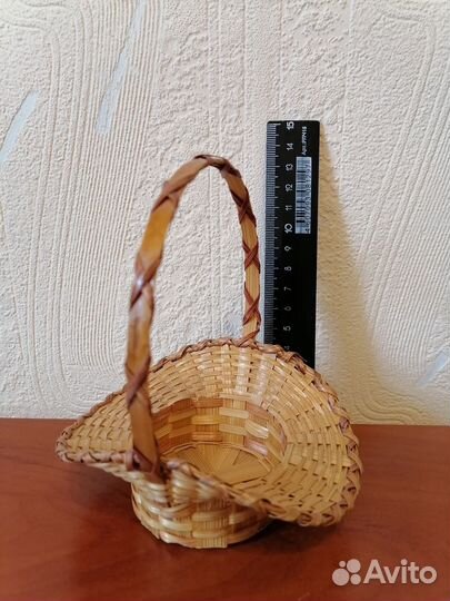 Плетеная конфетница, ваза, корзинка