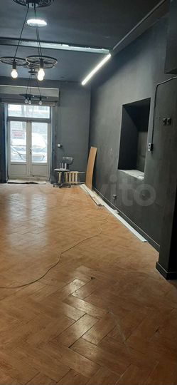 Торговая площадь, 55 м²