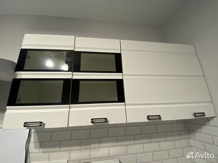 Продам кухонный гарнитур бу
