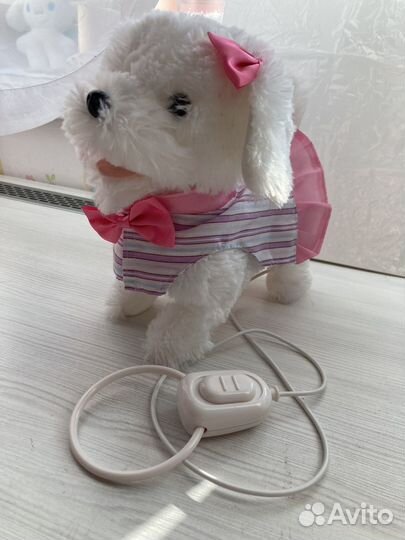 Игрушечная собачка на пульте