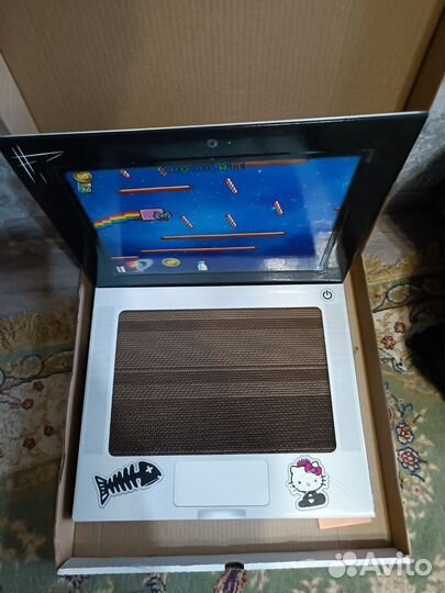 Когтеточка новая с игрушкой