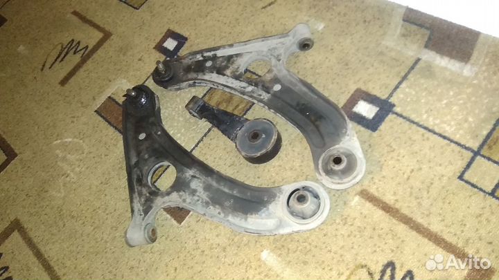 Продам рычаги на хендай гетц