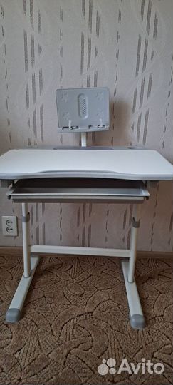 Растущая парта и стул б/у