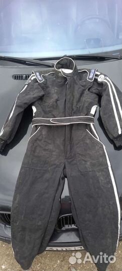 Гоночный костюм