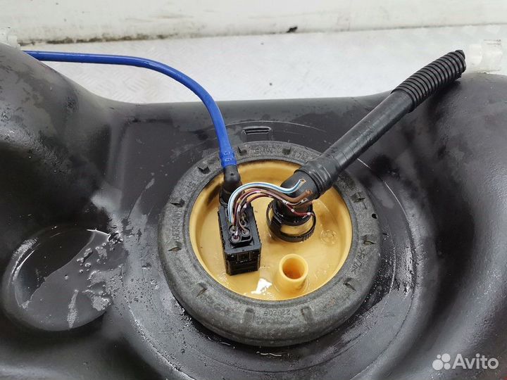 Бак топливный BMW X3 E83 2006 16117411725