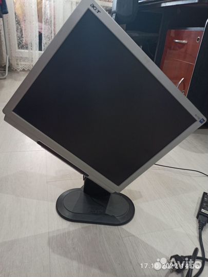Монитор Acer 17''