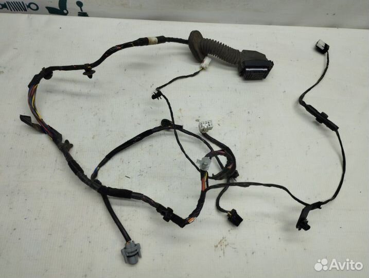 Проводка двери передняя правая Hyundai Solaris