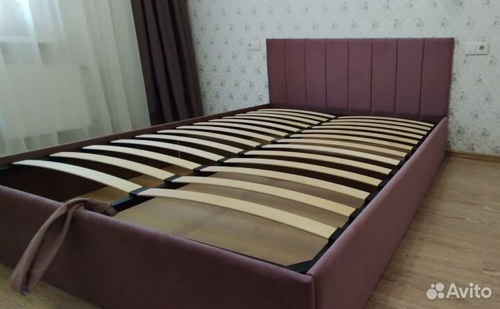 Кровать двухспальная