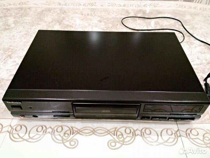 Проигрыватель сд дисков Technics