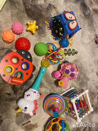 Детские развивающие игрушки для малышей