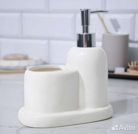 Дозатор для ванной или кухни новый