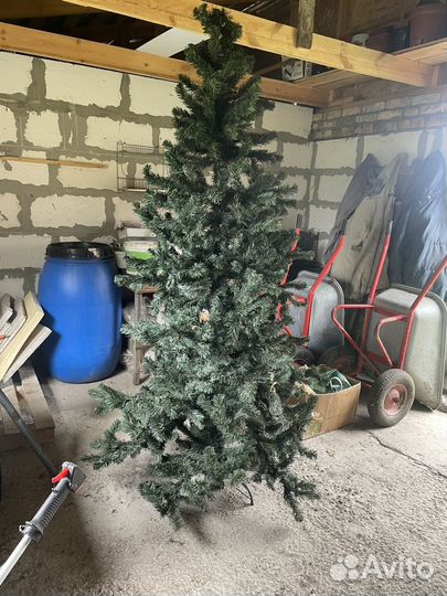 Елка искусственная