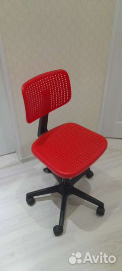 Комплект школьной мебели IKEA