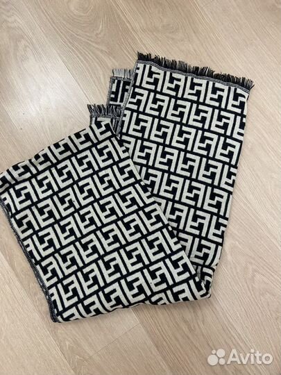 Шарф женский