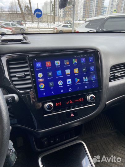 Магнитола Mitsubishi outlander 3