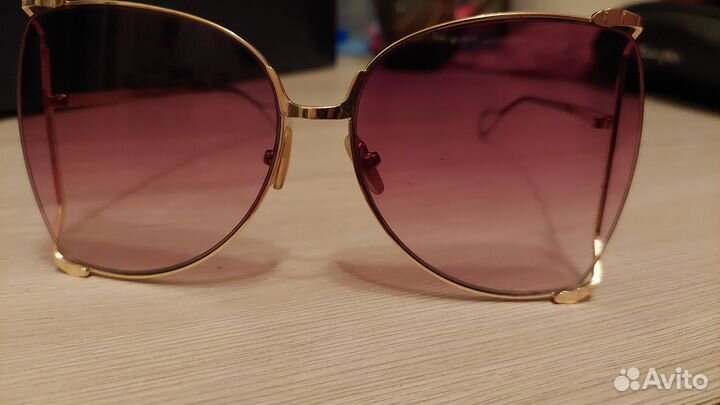 Солнцезащитные очки женские брендовые