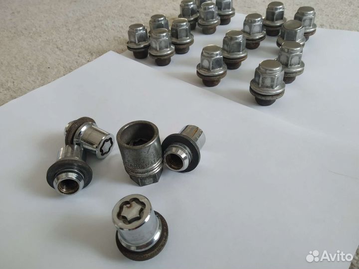 Гайки Секретки Lexus Toyota