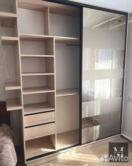 Современный шкаф купе