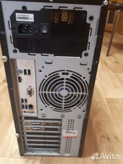 Корпус компьютерный Thermaltake Swing