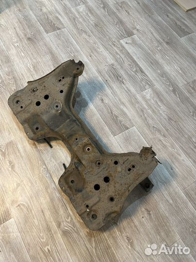 Подрамник на opel corsa