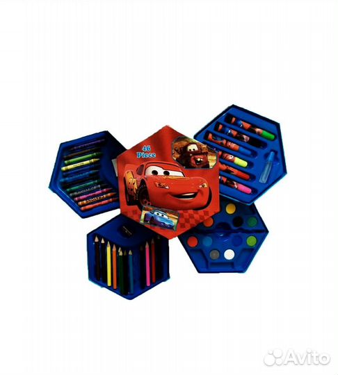 Коробка с фломастерами, красками, карандашами и тд