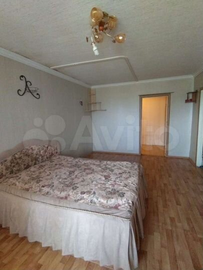 Комната 47 м² в 4-к., 1/9 эт.