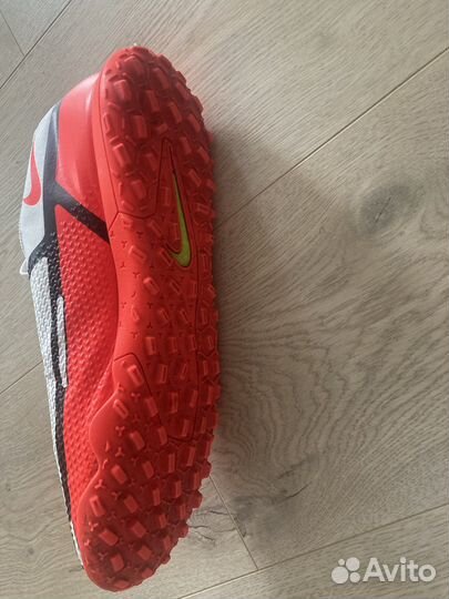 Сороконожки Nike phantom