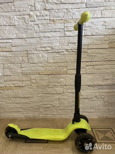 Самокат детский трехколесный