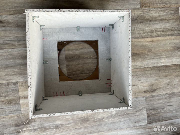 Потолочно-проходной узел для дымоходов