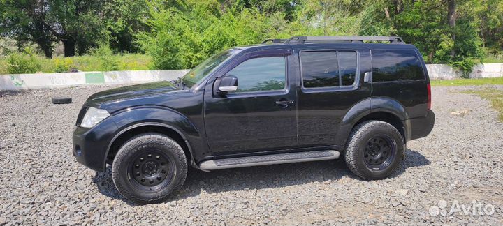 Nissan Pathfinder 2.5 AT, 2010, 270 000 км