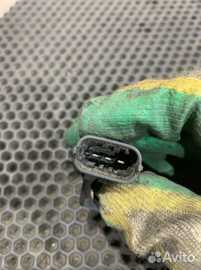 Датчик положения коленвала Mercedes