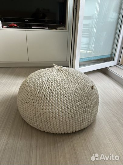 Декоративный пуфик