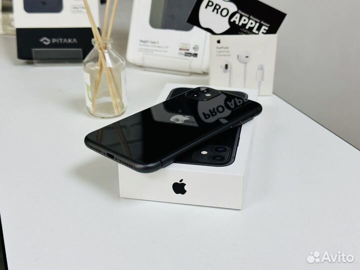iPhone 11, 64 ГБ