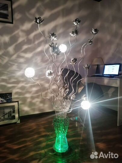 Торшер, лампа напольная / предмет интерьера