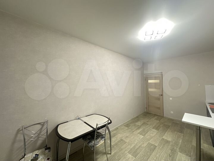 1-к. квартира, 43 м², 1/3 эт.