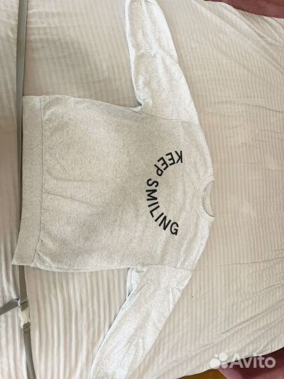 Bershka Keep Smiling свитшот серый