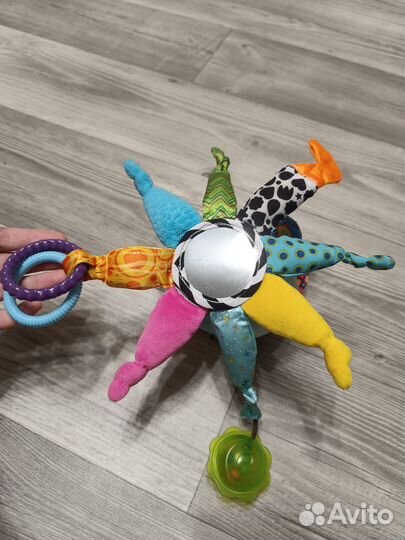 Развивающая игрушка осьминог Lamaze подвеска