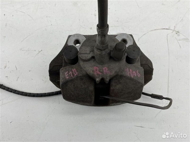 Суппорт тормозной задний правый Bmw X5 E70 N52B30