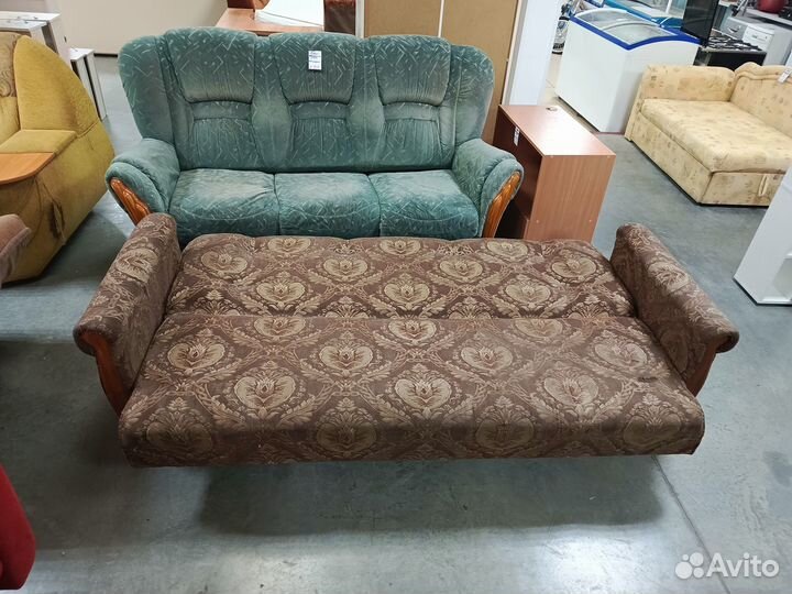 Диван-книга