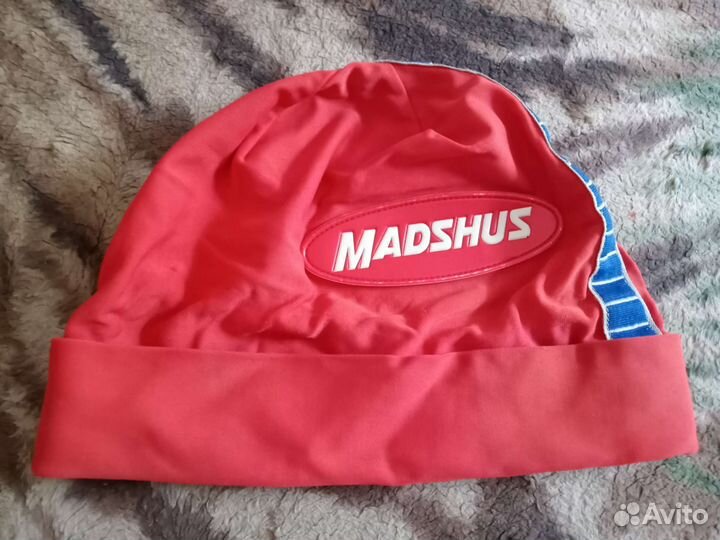 Лыжная фирменная гоночная шапка madshus