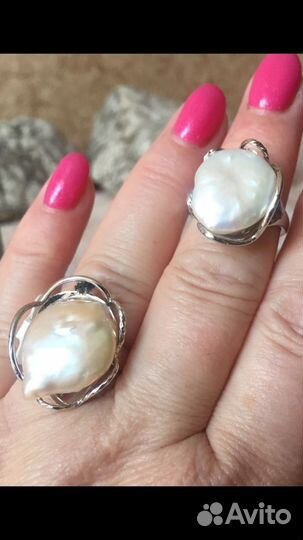 Комплект из белого Жемчуга барокко