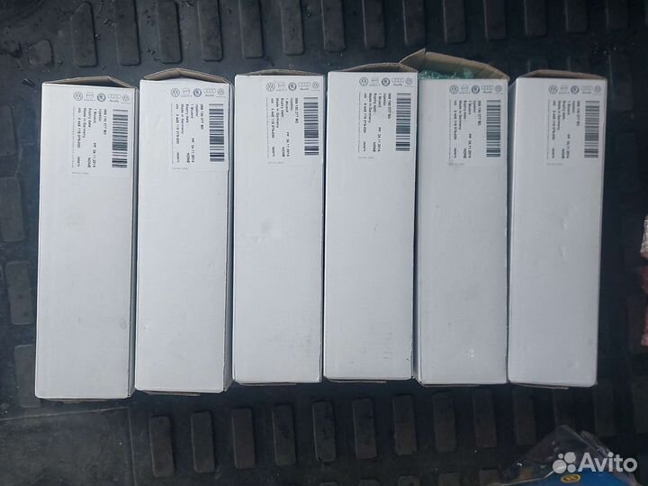 Форсунки новые оригинал 0445115052 Audi VW 3.0